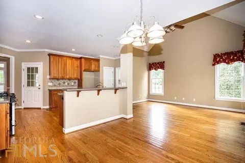 104 Pond View Pt, Lagrange, GA 30240 photo 13