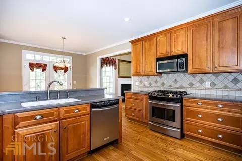 104 Pond View Pt, Lagrange, GA 30240 photo 12