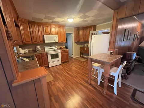 122 N Chilton Cres, Lagrange, GA 30240 photo 3