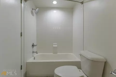 3807 Admiral Dr, Atlanta, GA 30341 photo 19