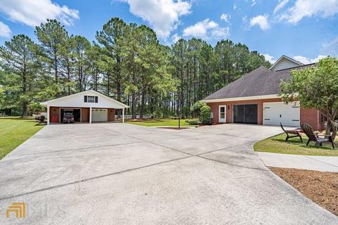 106 Dixie Dr, Springfield, GA 31329 photo 6