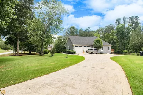 12136 Edgewater Dr, Hampton, GA 30228 photo 4