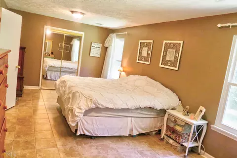208 Clearview Ct, Lagrange, GA 30241 photo 10