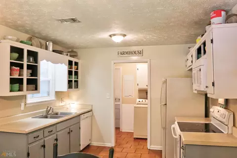 208 Clearview Ct, Lagrange, GA 30241 photo 7