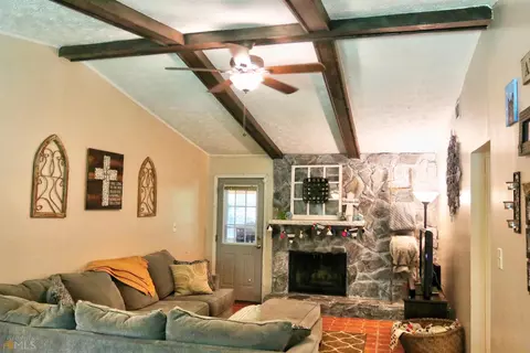 208 Clearview Ct, Lagrange, GA 30241 photo 3