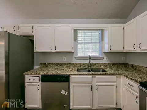 25 Summer Ln, Covington, GA 30016 photo 9