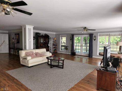 683 Old Milner Rd, Barnesville, GA 30204 photo 11