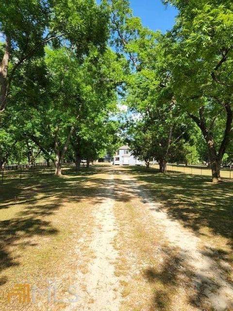 683 Old Milner Rd, Barnesville, GA 30204 photo 3