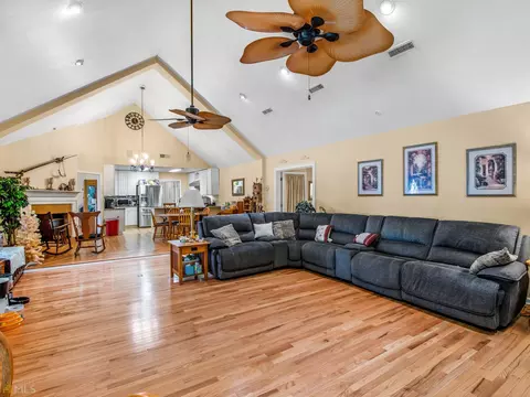 218 James Moore Dr, Jackson, GA 30233 photo 18