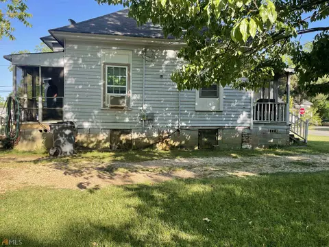 14 Mill St, Jackson, GA 30233 photo 3