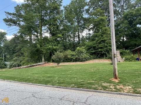 435 NE Walton St, Monroe, GA 30655 photo 3