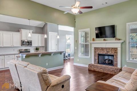 124 Stonegate Trl, Perry, GA 31069 photo 9