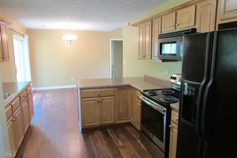 304 Northwood Dr, Lagrange, GA 30241 photo 5
