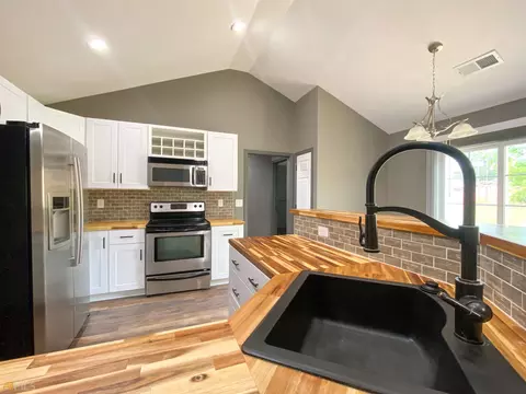 104 Beech Creek Dr, Lagrange, GA 30240 photo 7