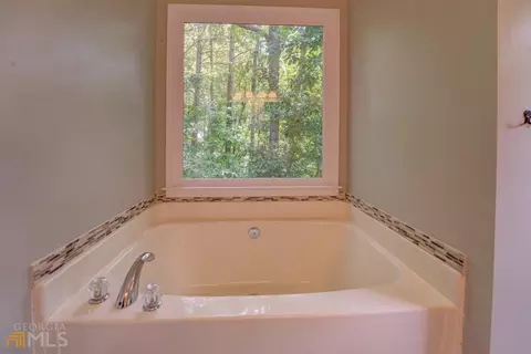 235 Falls Xing, Covington, GA 30016 photo 27