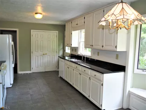 111 Lismore Dr, Lagrange, GA 30240 photo 17