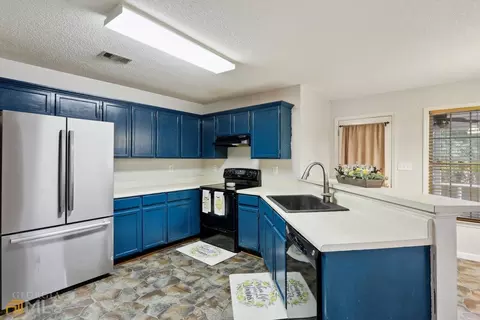 307 Regal Way E, Mcdonough, GA 30253 photo 5