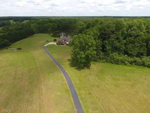 392 Scott Rd, Williamson, GA 30292 photo 2