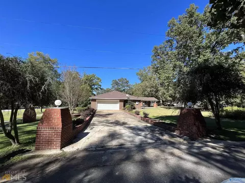 216 Iris Dr, Centre, AL 35960 photo 2