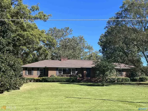216 Iris Dr, Centre, AL 35960 photo 1