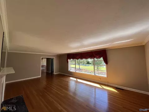 216 Iris Dr, Centre, AL 35960 photo 7