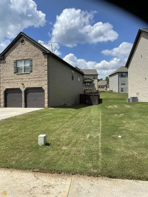 564 Oakville Trl, Hampton, GA 30228 photo 3