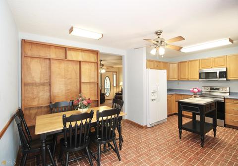 111 Parker Rd, Covington, GA 30014 photo 9