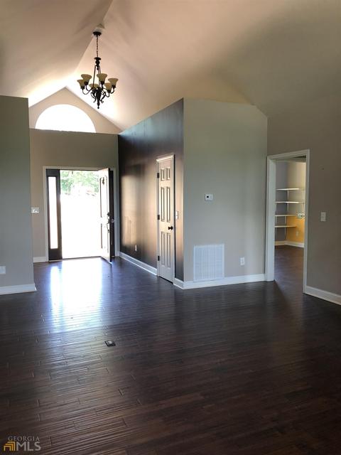 775 Cherokee Rd, Toccoa, GA 30577 photo 5