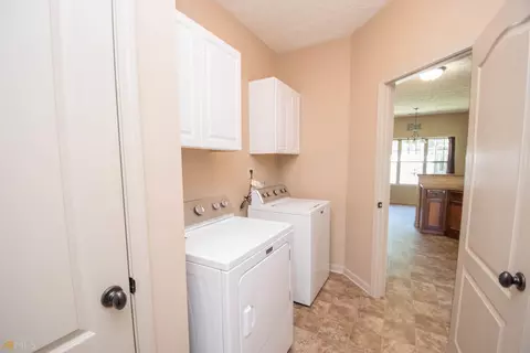 115 Maple Ridge Ct, Barnesville, GA 30204 photo 7