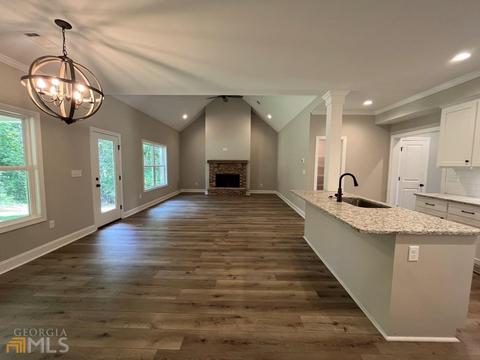 134 Planters Ridge Dr, Lagrange, GA 30240 photo 2