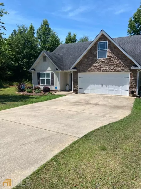88 Richmond Dr, Lagrange, GA 30240 photo 1