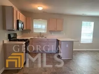 1118 Oak Hollow Ln, Hampton, GA 30228 photo 6
