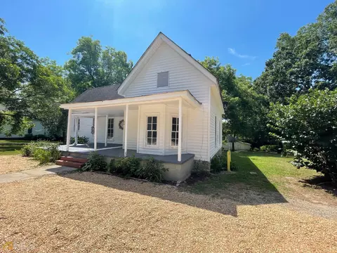 876 Wayside St, Cornelia, GA 30531 photo 2