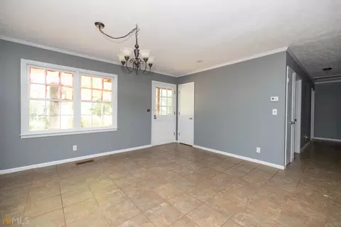 198 E Potts Rd, Lagrange, GA 30240 photo 12