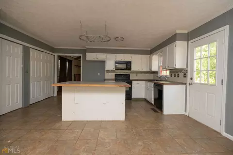 198 E Potts Rd, Lagrange, GA 30240 photo 14