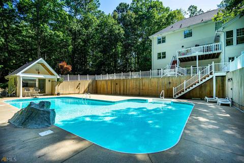 1041 Riverside Dr, Lagrange, GA 30240 photo 4