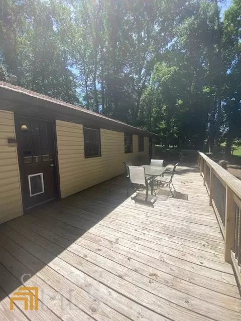 237 Ridgeway Cir, Cornelia, GA 30531 photo 5