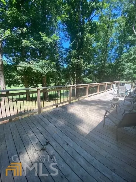 237 Ridgeway Cir, Cornelia, GA 30531 photo 4