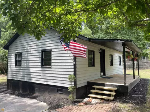 364 Davis Ave, Toccoa, GA 30577 photo 3
