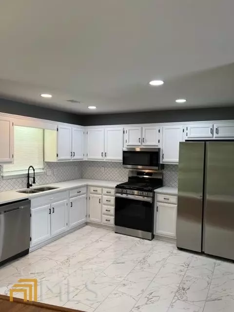 7124 Babbling Brook Dr, Jonesboro, GA 30236 photo 5
