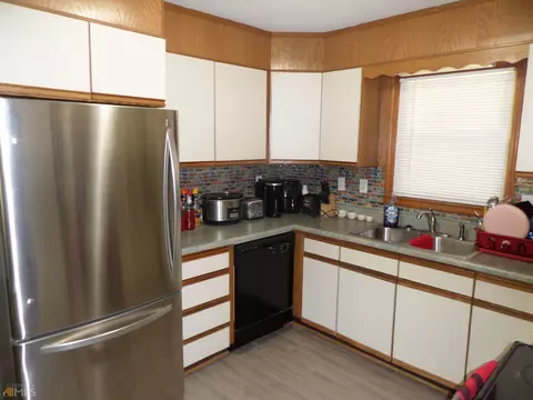 2425 Thrasher Rd, Buford, GA 30518 photo 5