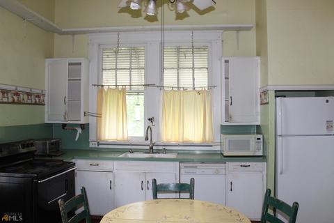 202 E 7th St, West Point, GA 31833 photo 6
