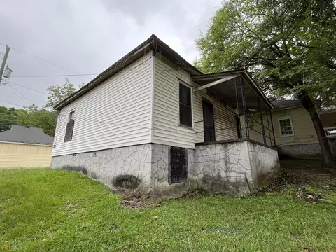 118 Addie St, Lagrange, GA 30241 photo 3