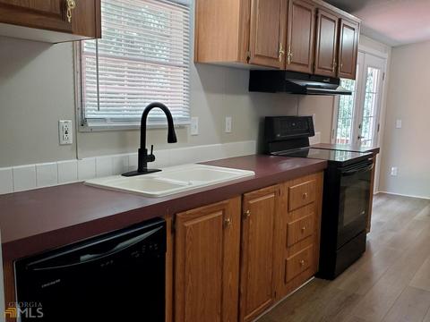 499 Hebron Rd, Commerce, GA 30530 photo 3