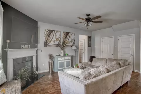 3115 Rex Ridge Ln, Rex, GA 30273 photo 4