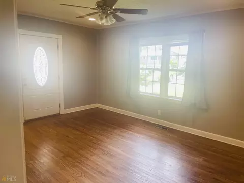 310 West Ave, Jackson, GA 30233 photo 4