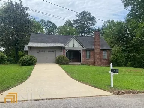 500 E 4th St, West Point, GA 31833 photo 1