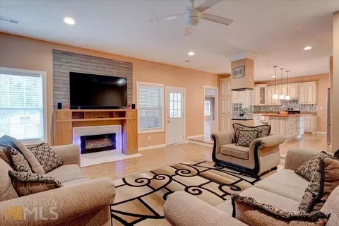 512 Vaughan Dr, Hampton, GA 30228 photo 11