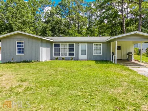 122 Bonaventure Dr, Lagrange, GA 30241 photo 2