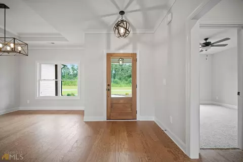 324 Conner Ln, Williamson, GA 30292 photo 3